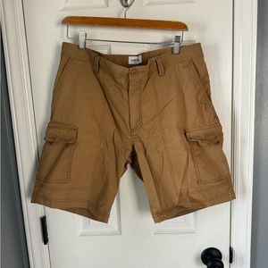Goodfellow and Company cargo shorts, 34, excellent used condition